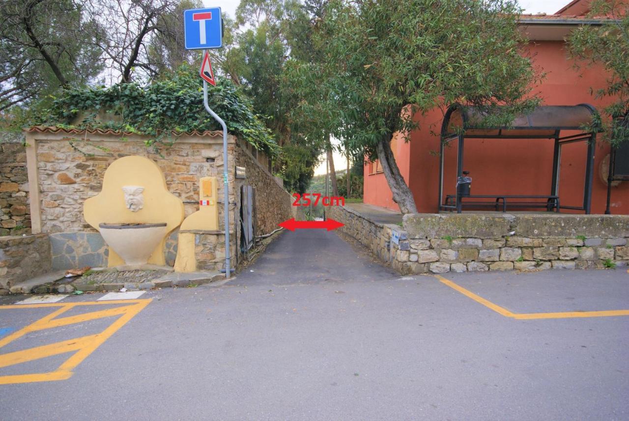 Casa Ele Villa อิมเปรีอา ภายนอก รูปภาพ