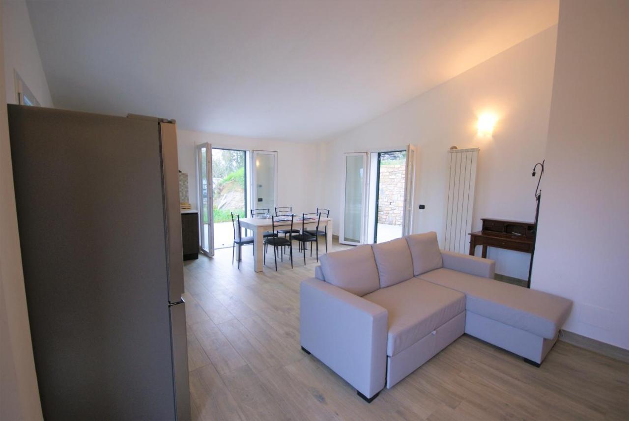 Casa Ele Villa อิมเปรีอา ภายนอก รูปภาพ